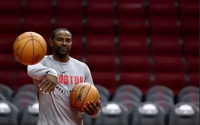 不受麦迪待见却“偷得”一份大合同迈克詹姆斯现在在干什么