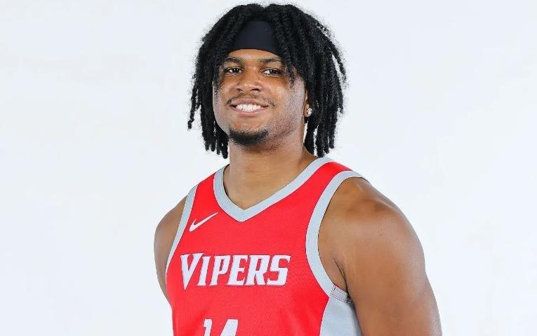 防守态度存在问题，前76人侧翼在火箭二队的整体表现并不理想