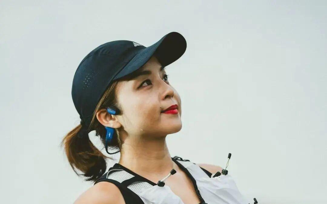 从怕黑到爱上黑夜，她们为什么对越野夜赛情有独钟