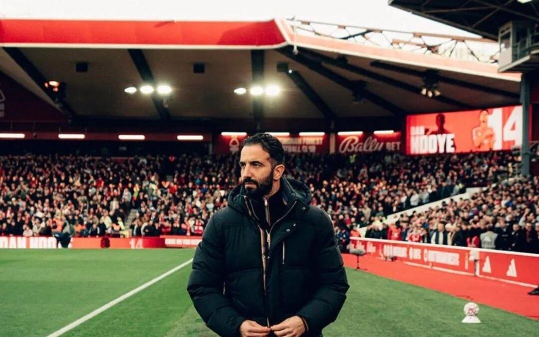 太阳报：梅努决心重振他的曼联生涯罗马诺：曼联仍坚持支持阿莫林，没有和马雷斯卡谈判