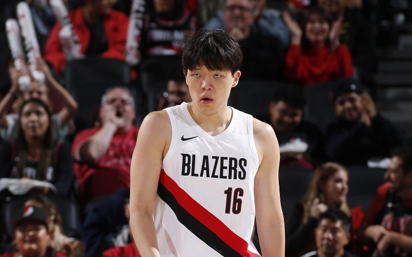 北青：杨瀚森需解决抢篮板差和易犯规的问题，竞争会越来越大