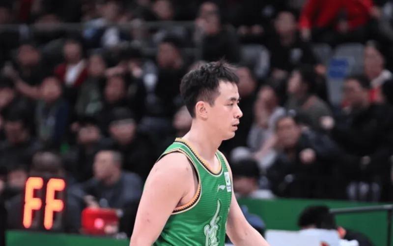 辽宁3连败！分差全在5分以内！全队无关键球能力，被高诗岩防哑火