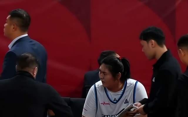 山东女篮惨败山西队，张子宇正负值最低拖累球队，宫鲁鸣看走眼了
