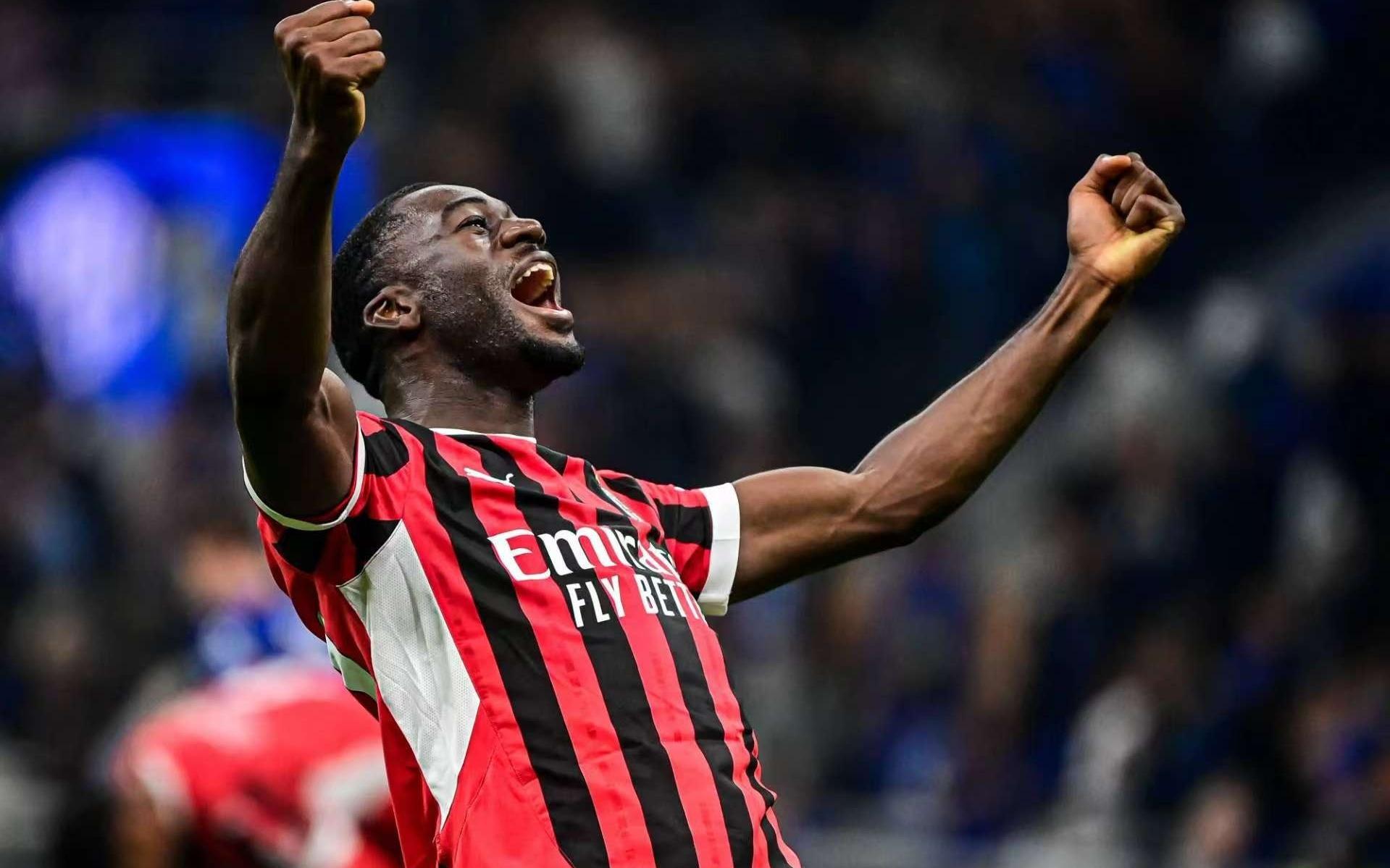 弗法纳：作为AC米兰球员，我们每年都必须以意甲冠军为目标