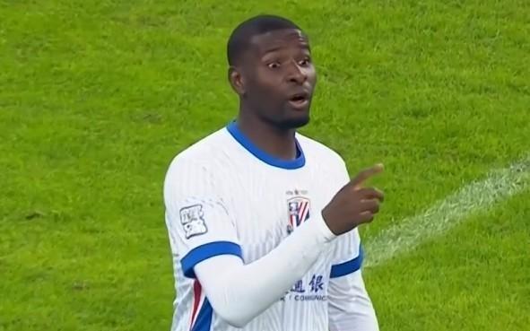 媒体人：申花准新援盖伊会替换阿马杜，后者解约金200万欧