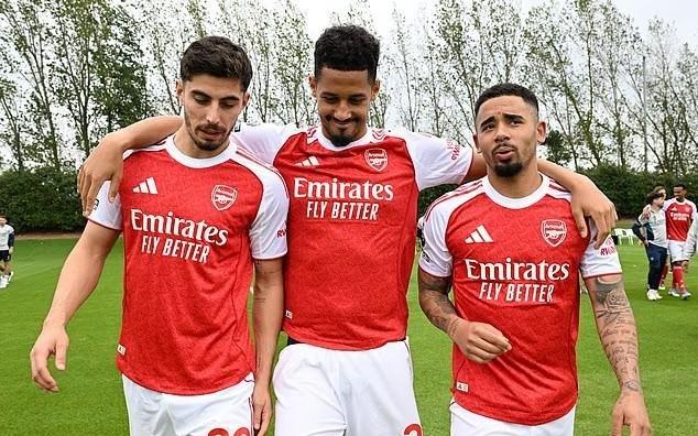 邮报：阿森纳在夏窗支出巨资，冬窗预计