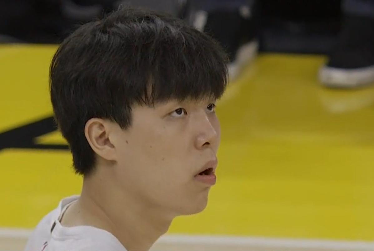 出场时间新高！杨瀚森被开拓者重用，NBA总决赛中锋为他让位