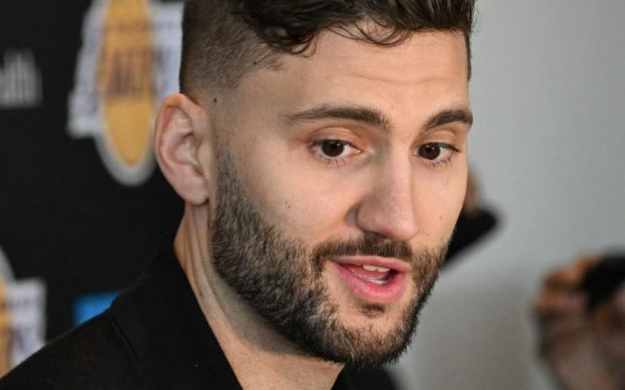 记者：克勒贝尔因斜肌拉伤将在两周后接受重新评估