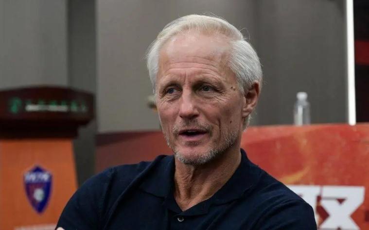 中超最“衰”教练诞生：曾受球迷膜拜