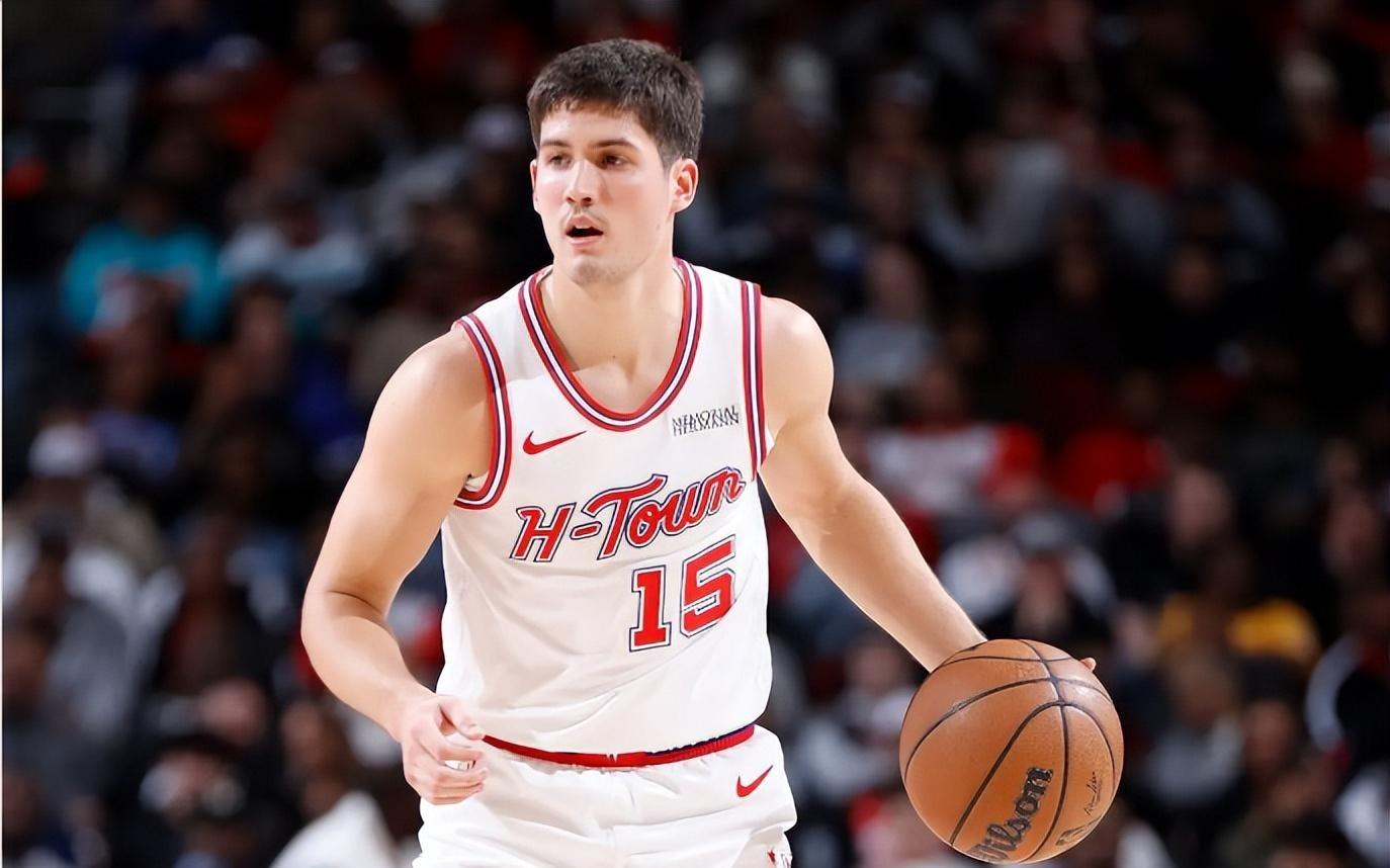 火箭不仅没有发挥出探花郎的优点，反而暴露了他的各种缺点