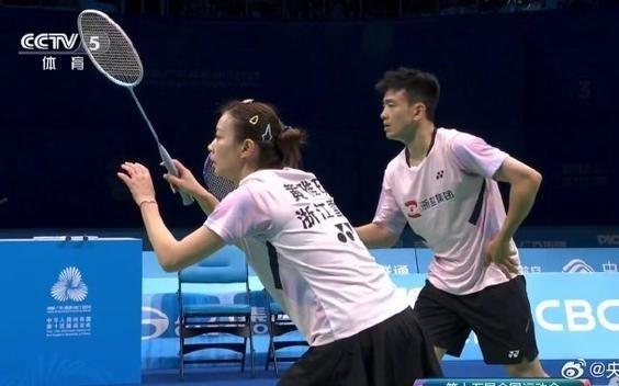 郑思维黄雅琼夺得全运会羽毛球混双冠军