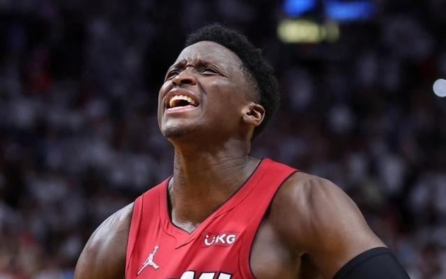 离开赛场两年半，再相见他穿上了CBA的球衣