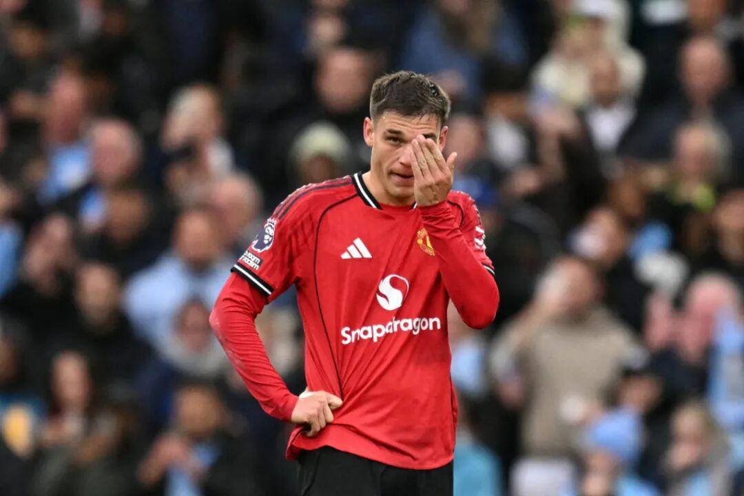 曼联中场被挖角！马竞冬窗要买乌加特西蒙尼很看好他