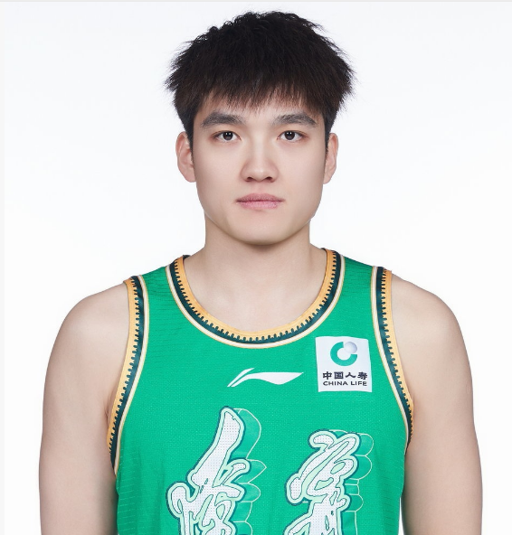 杨鸣证实！周俊成已退役曾随辽篮CBA3连冠现回归备战全运会