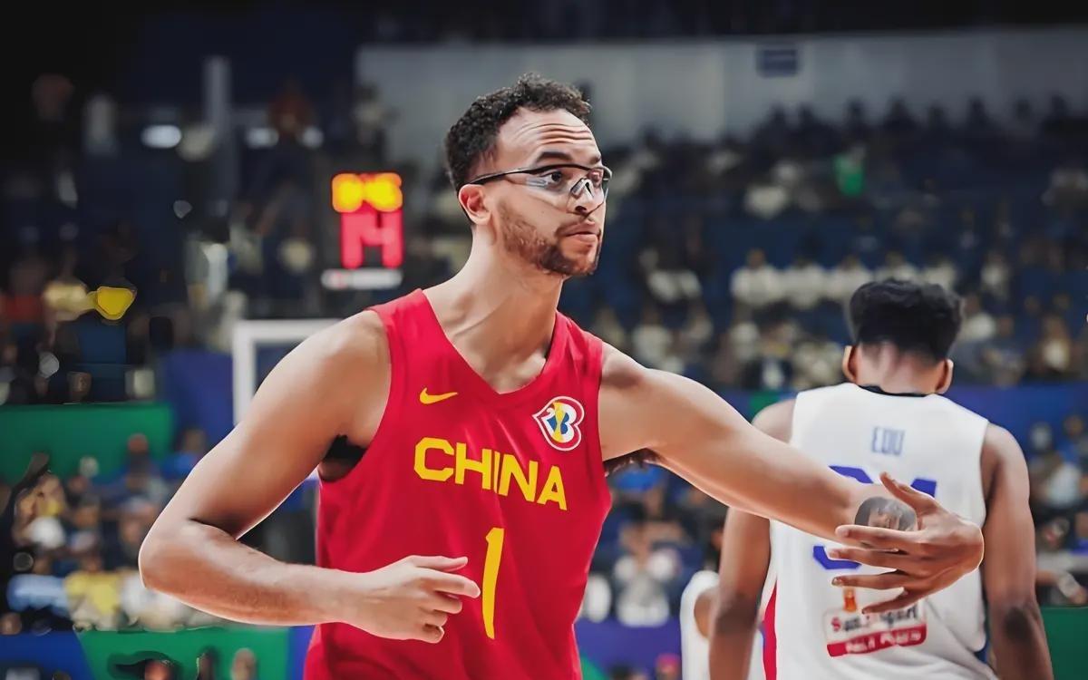 李凯尔“改回”美国籍克拉克森都这么干，但他为国篮留了1扇门