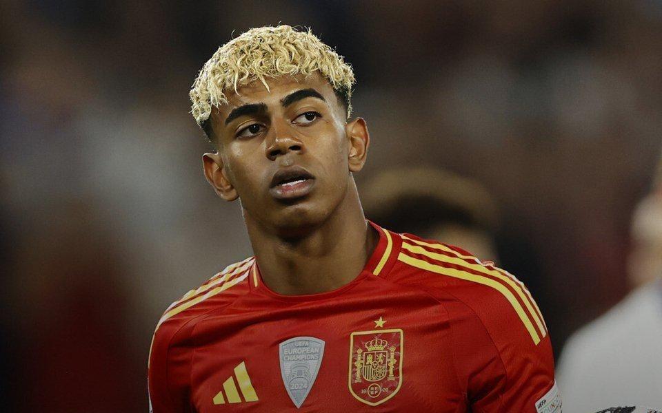 队报：西班牙国家队与巴萨之间关系因亚马尔伤病问题变得紧张