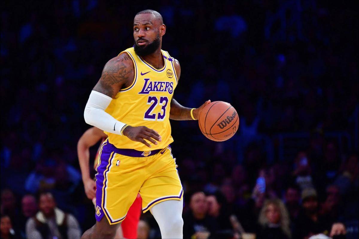 无愧NBA十几年的门面！詹姆斯的这个行为，值得太多NBA球员学习了