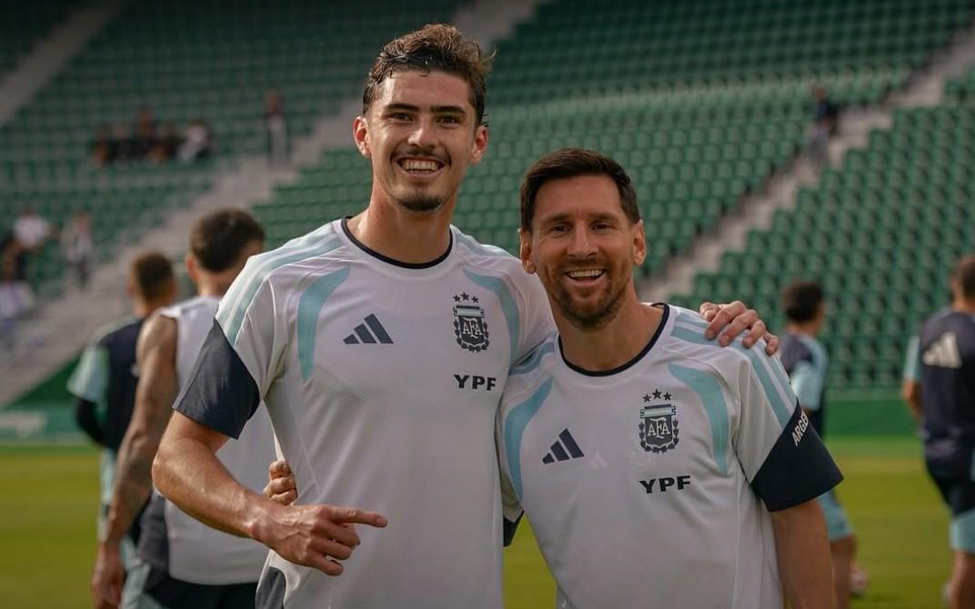 世体：欧洲各大豪门密切关注帕尼切利，有传言称巴萨有意球员