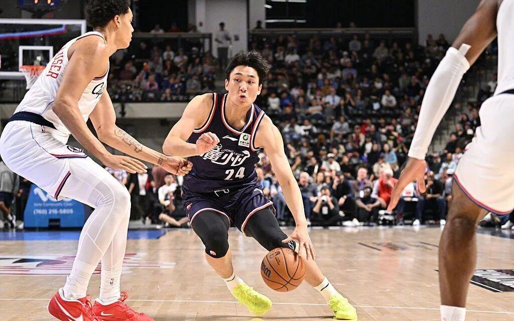 上强度了，龙狮输快船47分，陈国豪连续两场得分上双