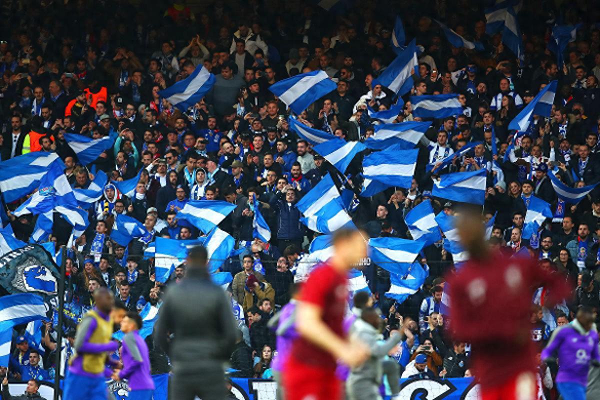 蓝军欧冠梦碎之夜：12遭亚特兰大逆转主帅马雷斯卡换人引众