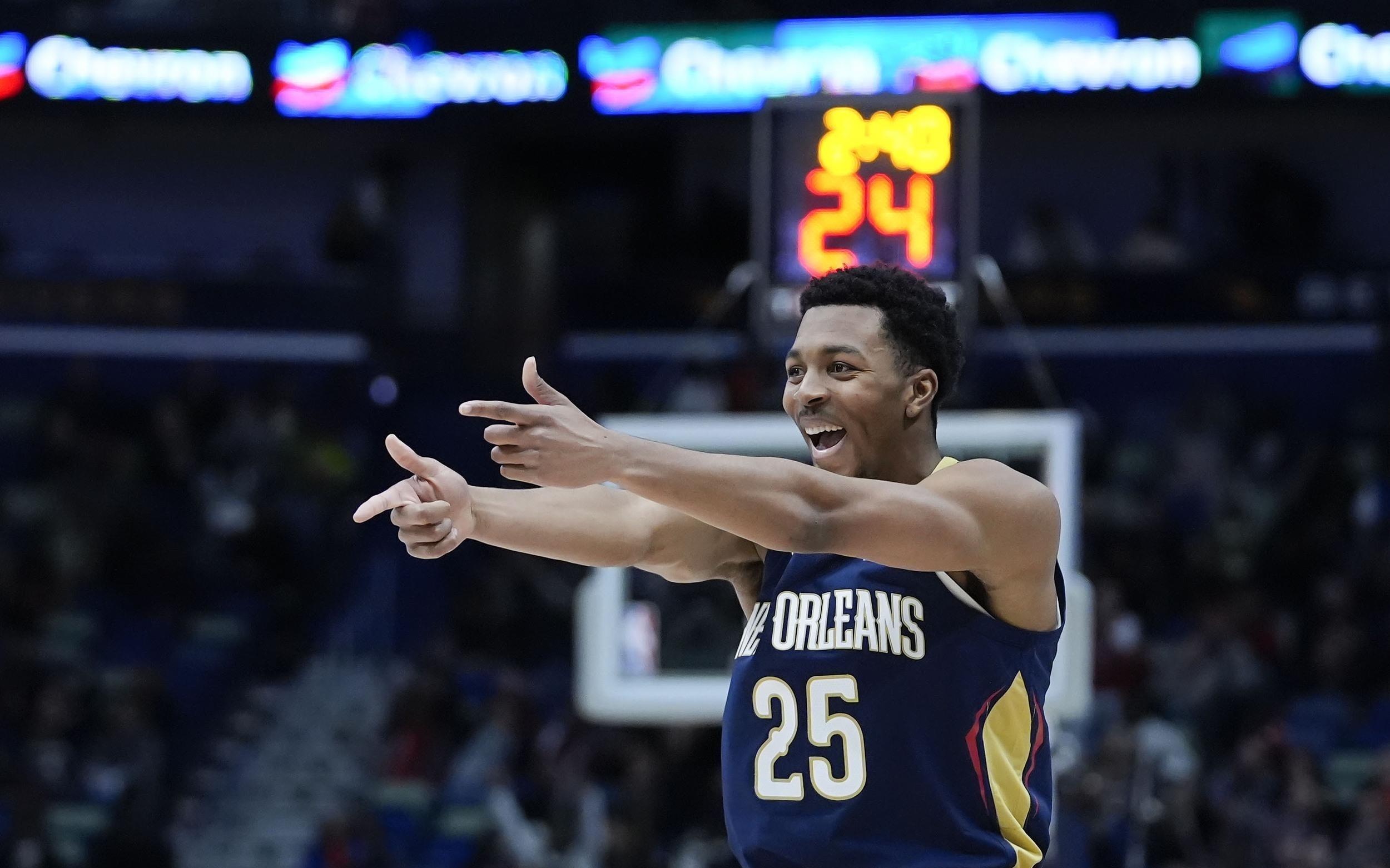 鹈鹕球员墨菲、琼斯和奎因缺席今日对阵凤凰