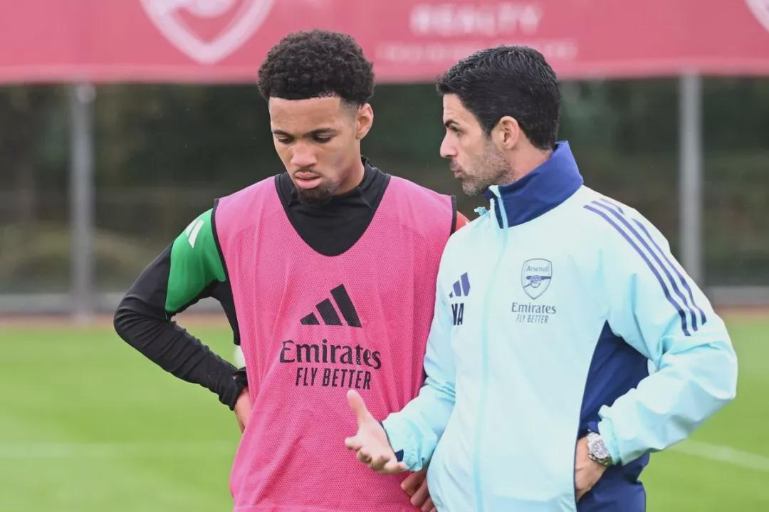 替代塞门约！曝阿森纳外租18岁天才冬窗驰援伯恩茅斯