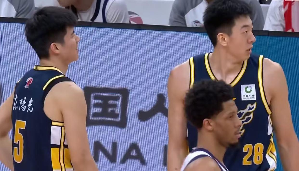 太适合广东队！CBA“最强状元”打成大腿，或被朱芳雨重金买断