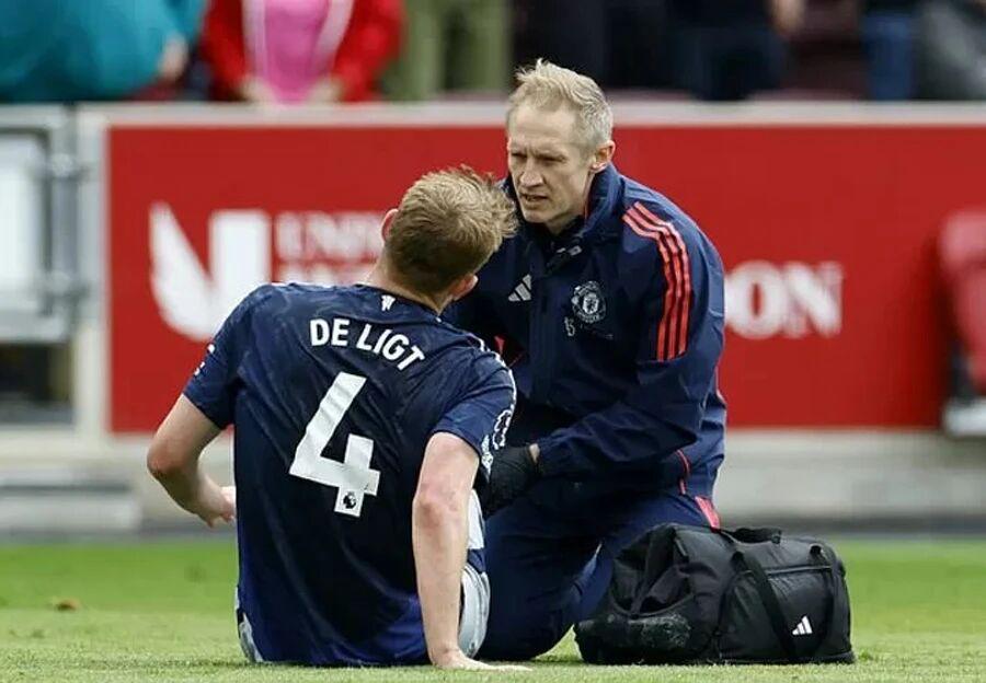 德里赫特曼联复出延期！卡里克解释卡塞米罗离队，欲阻枪手创纪录