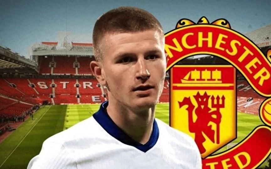 英媒：曼联将豪掷2.5亿英镑重建中场，