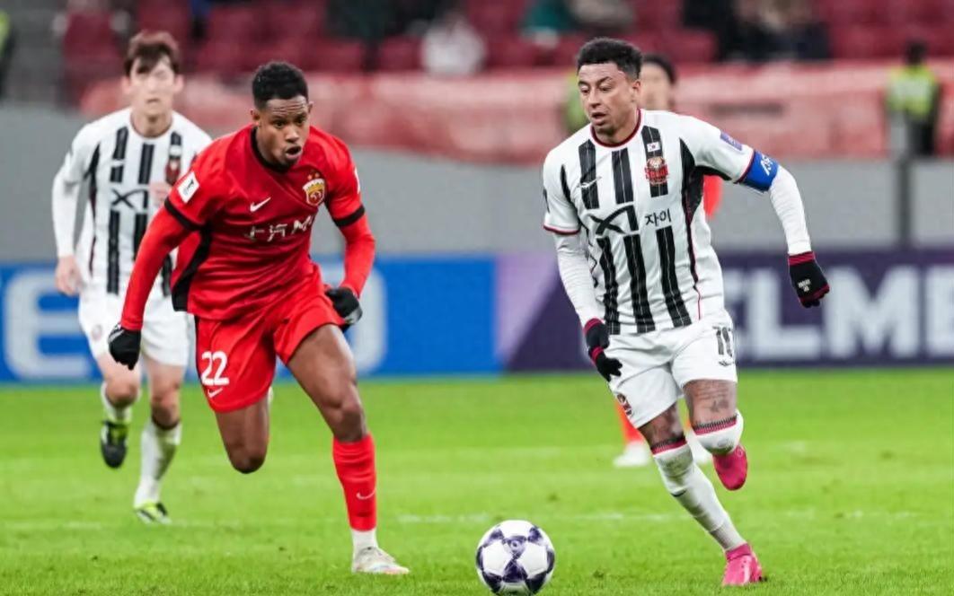 窝里横！5轮1分亚冠垫底，践踏中超荣誉，海港队长赛后嬉皮笑脸