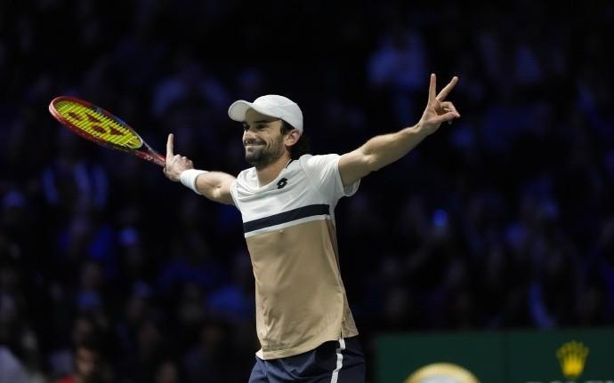 巴黎大师赛：瓦谢鲁20击败诺里，背靠背闯进大师赛八强