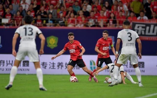 【中超】古尔芬克尔造3球费利佩2球蓉城4比1海港