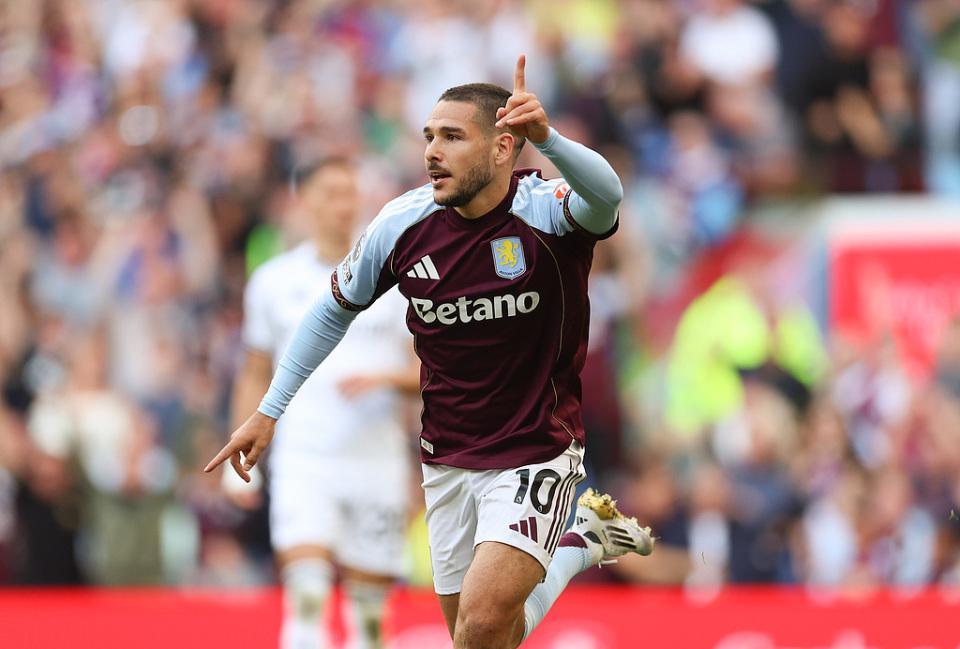 31逆转！维拉开赛6轮终获英超首胜+摆脱降级区，手球逃点惹争议