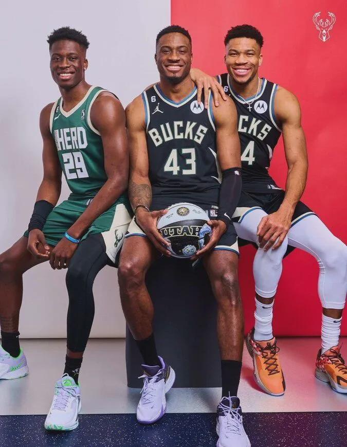 五兄弟，四个打上NBA，三兄弟同队创历史！