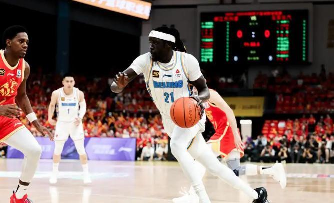 还没找到工作！北京首钢争议外援无人问津，或就此告别CBA赛场