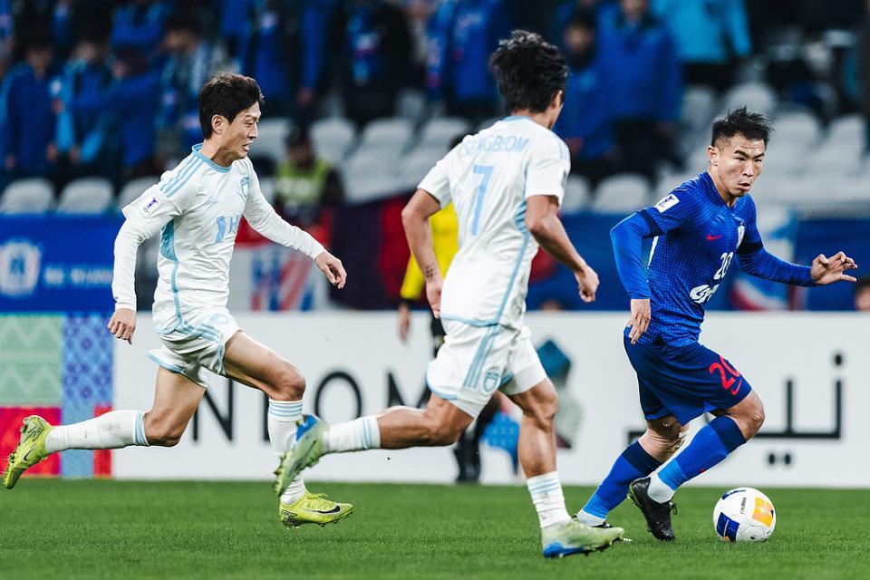 全主力冲首胜！亚冠申花VS蔚山首发：3外援PK，李可、高天意登场