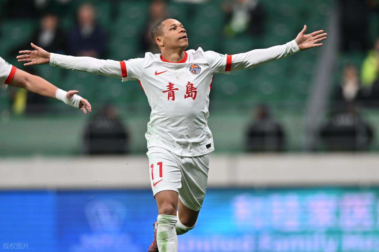 刘军帅发文暗示海牛主力前锋将离队，可能会去成都蓉城，引发热议