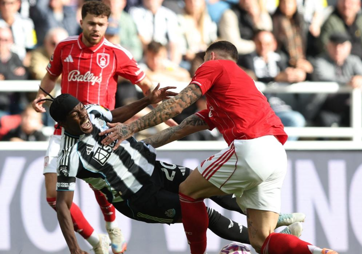 一场20，让英超劲旅全取3分：4场3胜，8000万球星炸裂世界波