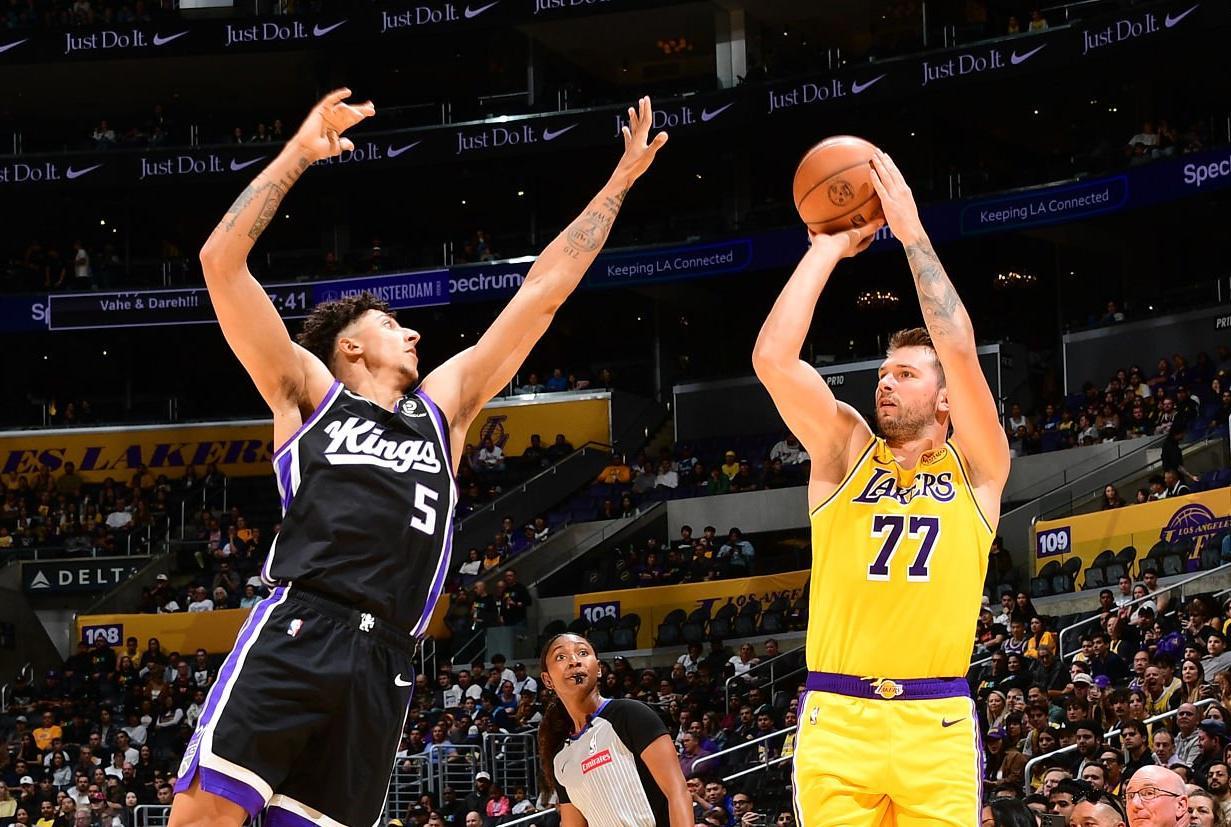 31+5+9！减重版东契奇更凶猛：湖人季前赛1胜5负，揭幕战有麻烦