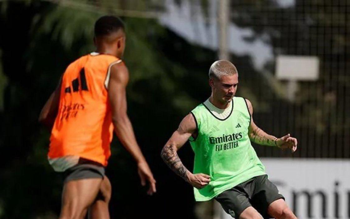 马斯坦托诺：非常开心完成首次训练，队友们的技术水准令人惊叹