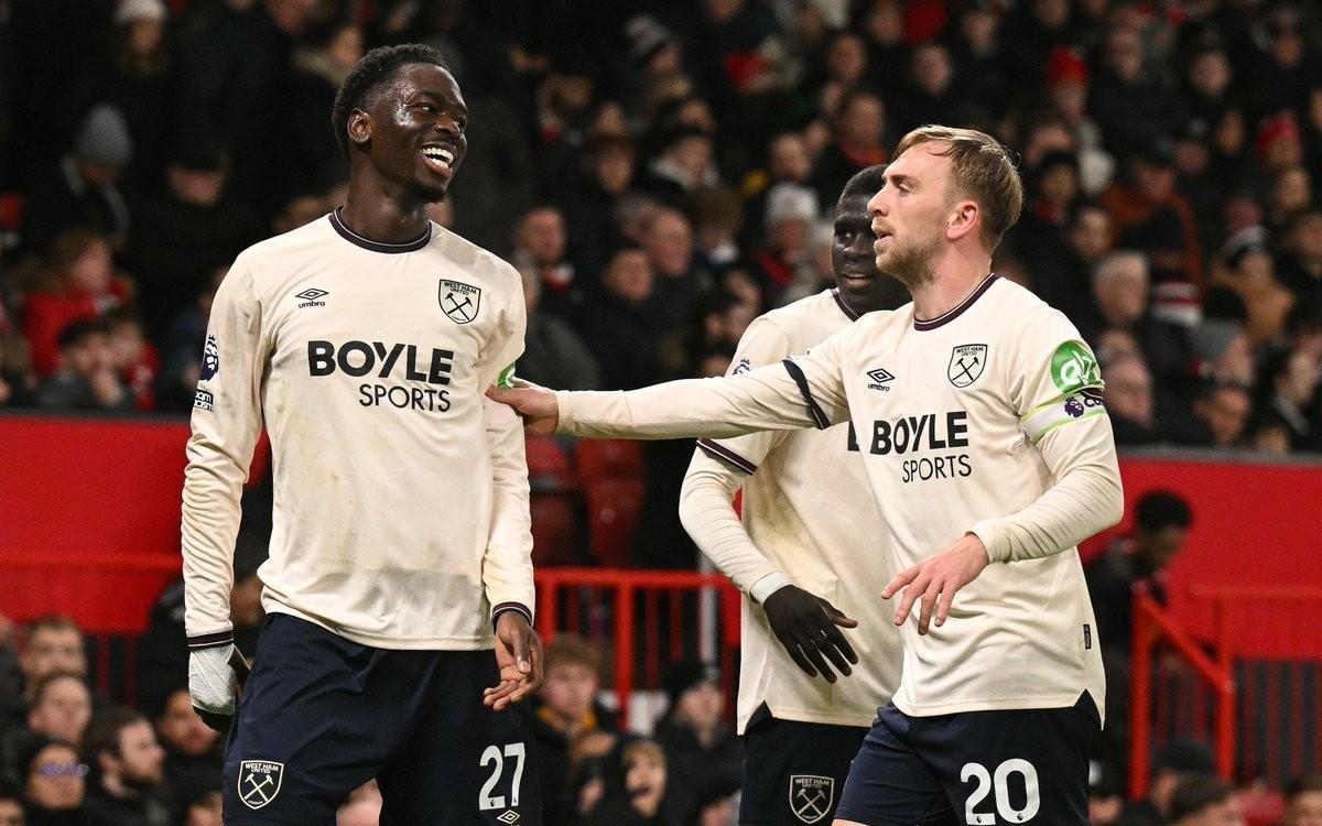 自上赛季以来曼联15粒英超丢球来自角球，仅次于西汉姆联