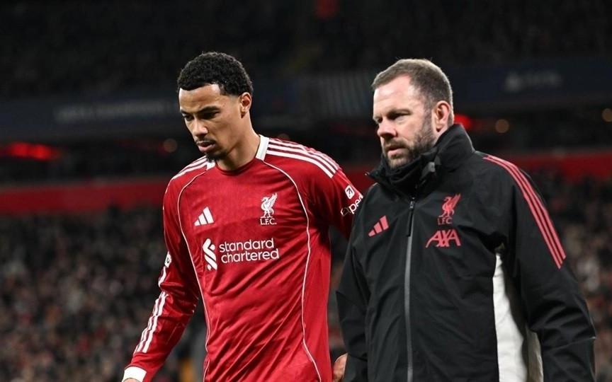 斯洛特：埃基蒂克开场五到十分钟就感觉背部不适