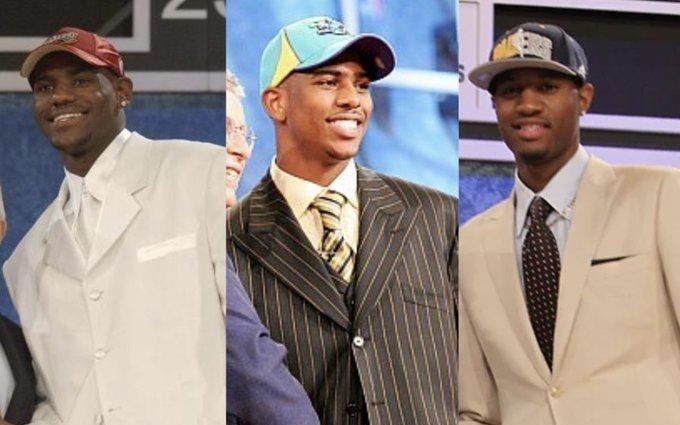 湖媒：想象一下10年前你告诉自己沃尔会比勒布朗还先退役