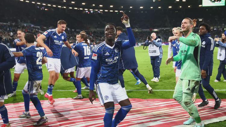 沙尔克04今年能否重返德甲穆斯利奇带队重回正轨