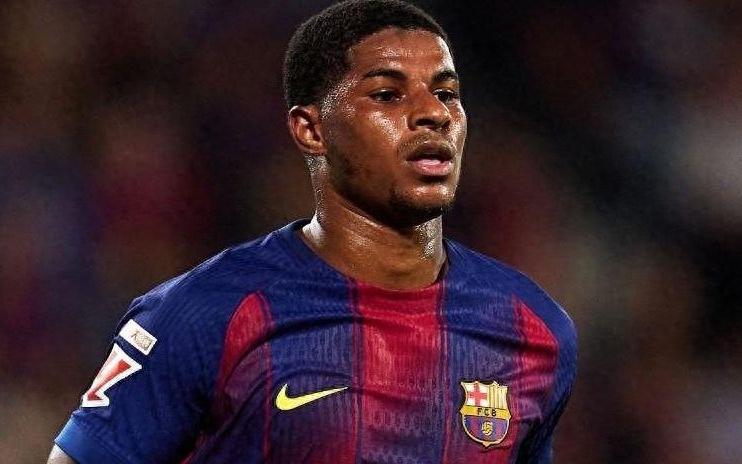 21！拉什福德又送助攻，亚马尔复出后闪耀，巴萨反超皇马登顶