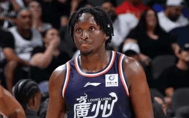 单挑文班颜射小卡！奥拉迪波的NBA大门重新开启