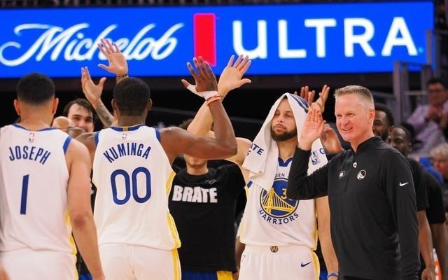 Shams：北京时间10月2日1159是库明加资质报价签约的截止时间