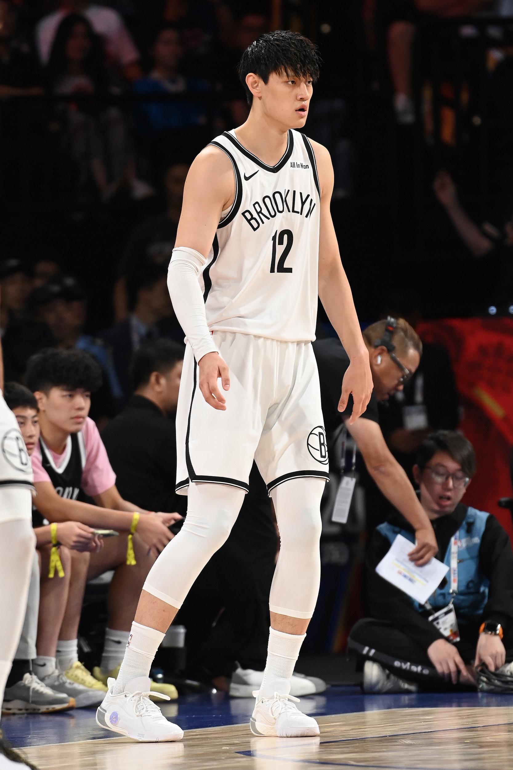 媒体人：曾凡博回来好好练，以后让他们用保障合同把你请回来