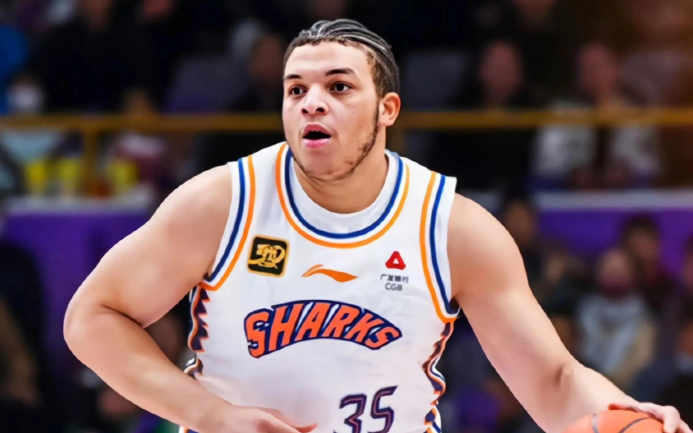 CBA疯狂一夜！徐杰创纪录广东3分险胜