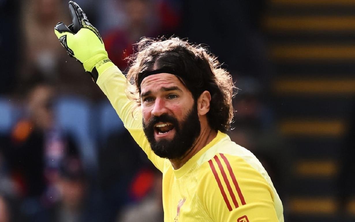 利物浦1比2水晶宫，榜首位置岌岌可危，球队问题被彻底揭开